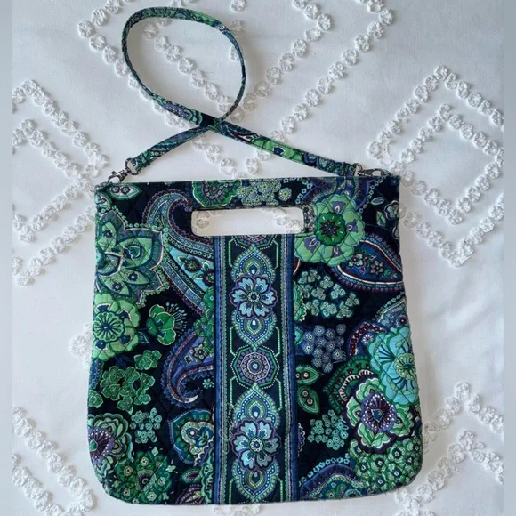 Vera Bradley Blue Rhapsody Vintage Bag - Picture 1 of 8